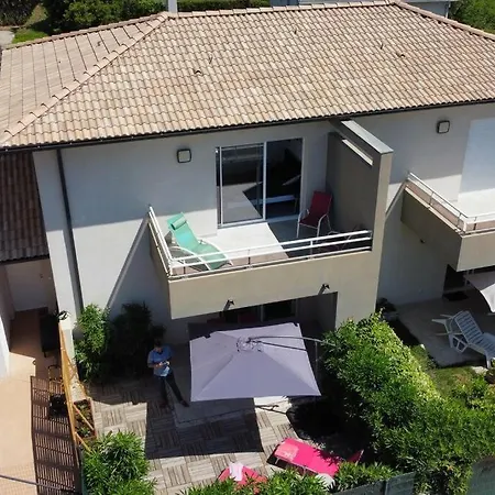 La De Audrey Et Montagne