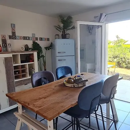 Holiday home La De Audrey Et Montagne